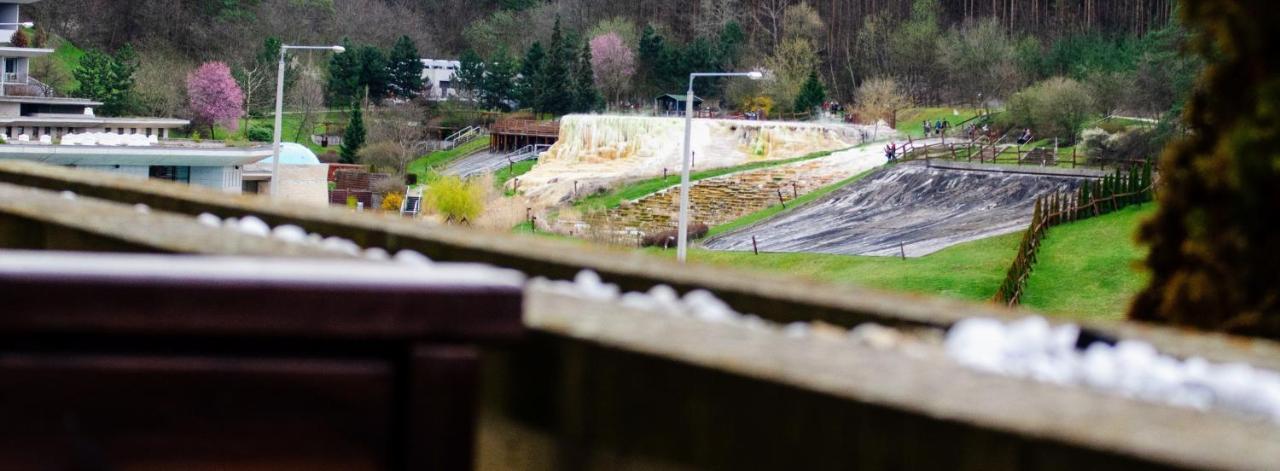 Gyogyvoelgy Apartman Egerszalók Exteriör bild